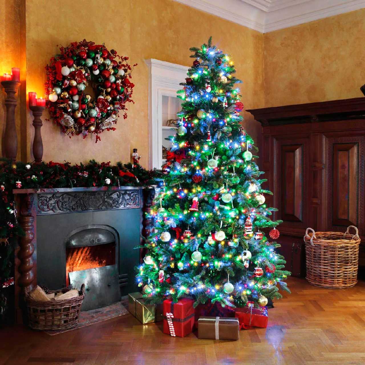 Beautiful Christmas Compact Lights With 500 Cool White Lights And Clear Cable 4 Beautiful Christmas Compact Lights With 500 Cool White Lights And Clear Cable - Image 2